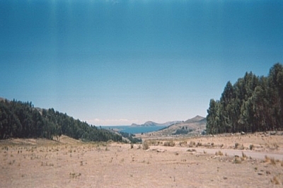 Scenery from along the road to Titicachi, near Kusijata.