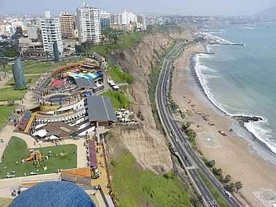 All I had were a few days in Lima, but I did walk along this very seaside stretch!