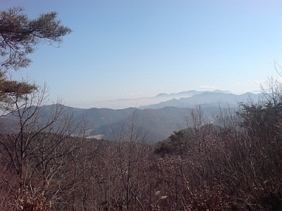 The kindness of strangers in South Korea saved me after hiking Seonunsan, where I photographed this lovely landscape.