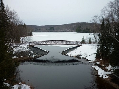 Bridge crossing over a stream at Arrowhead Park