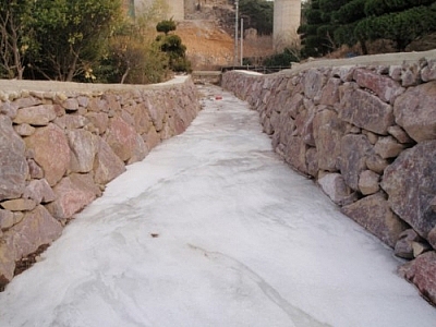 Our adventure city walk in Busan led us along this oddly behaving stream.