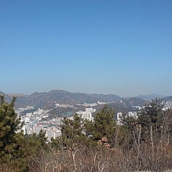 A view of the city of Busan from Amisan in the suburb of Dadaepo.