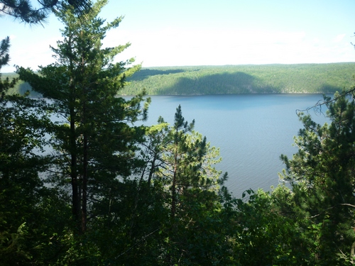 View over Lake Temiskaming while hiking the Grand Campment-Nagle loop trail.